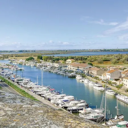 別荘 In With Kitchen